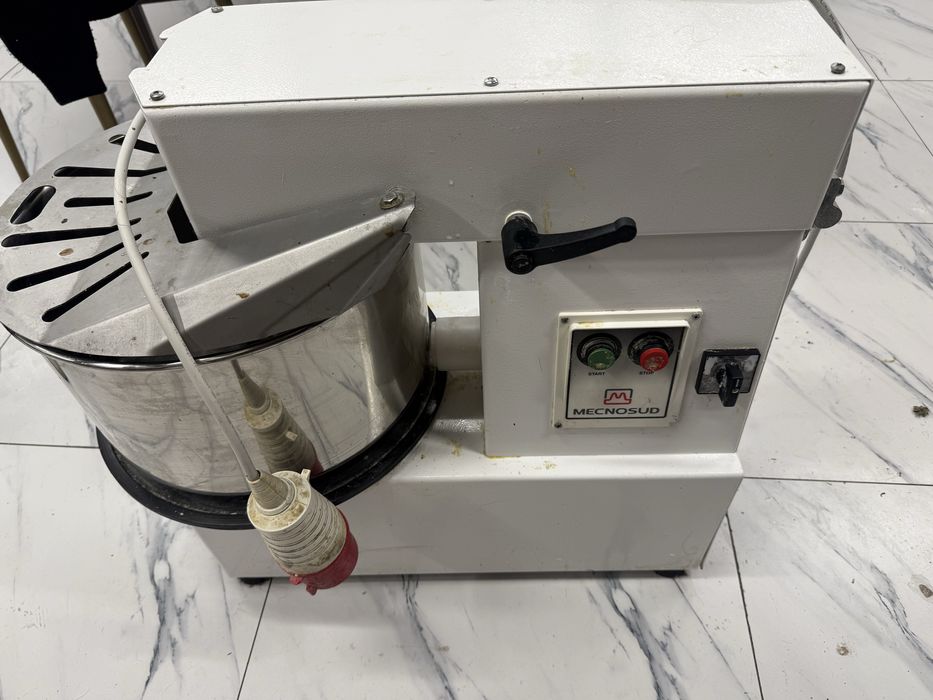 Тестомес ( в не рабочем состоянии)