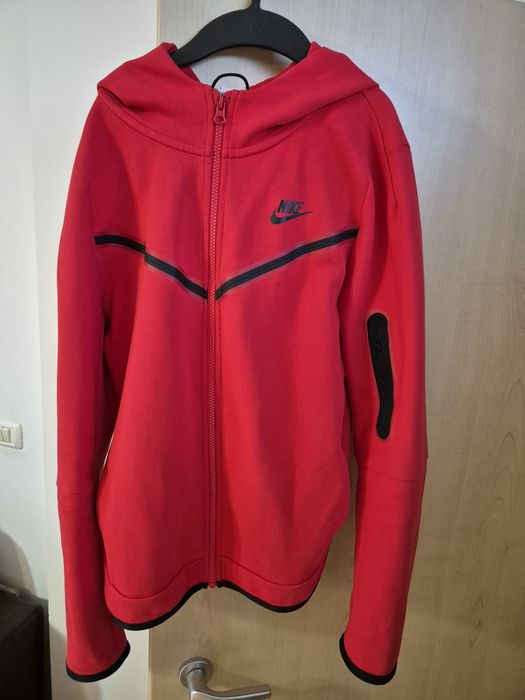 Vand Nike tech fleece rosu, XL , 158-170cm
