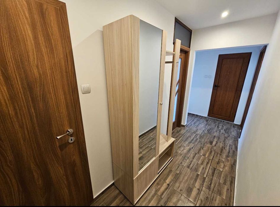 Дава се под наем Тристаен апартамент в София, Дървеница - 105 кв.м за 816 € - Снимка #2