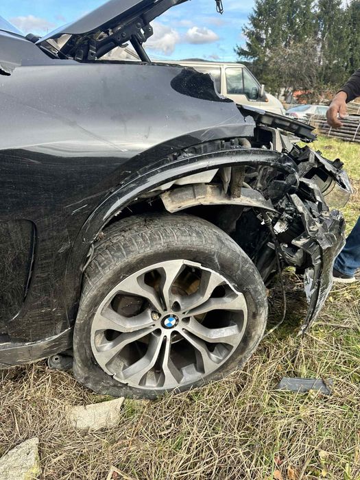 Vând bmw x5 f15/dezmembrez ( AVARIAT )