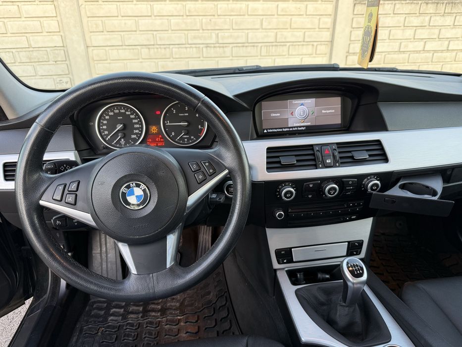 Dezmembrez seria 5 bmw e61/e60 520D 177cp lci facelift