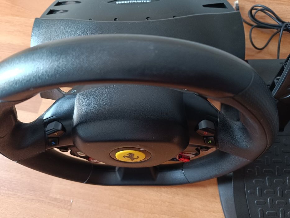 Volan Thrustmaster 458 Italia xbox 360,pc