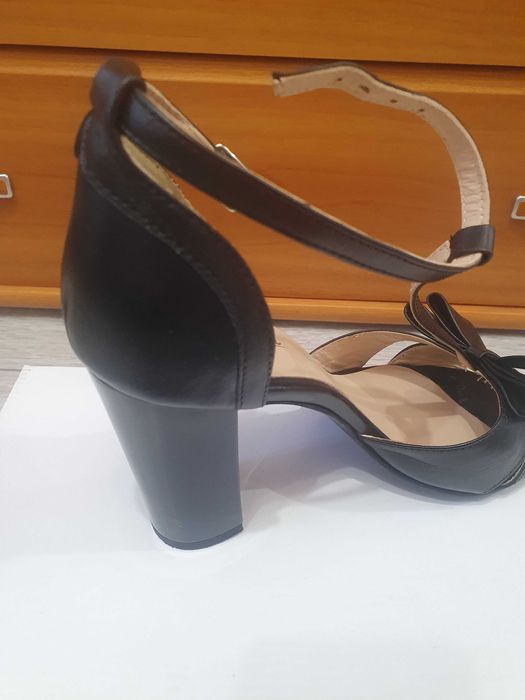 Sandale elegante