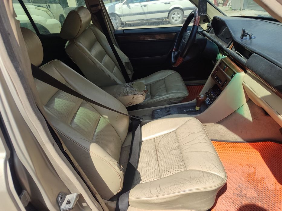 Мерседес W124 по запчастям продаётся
