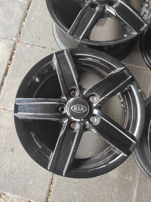 Алуминиеви джанти 5х114,3 15 цола Киа Хюндай Нисан Тойота Мазда Митсуб