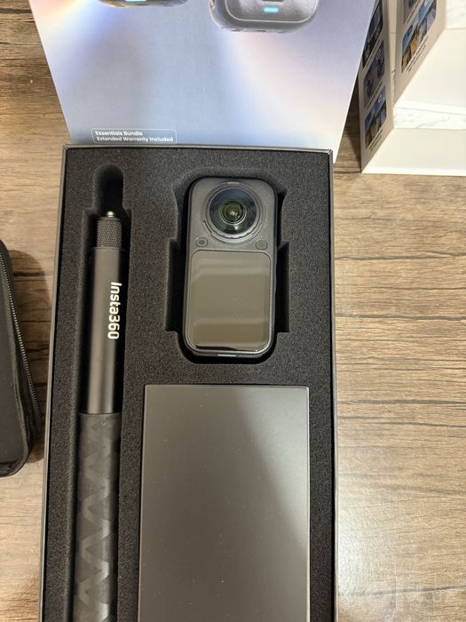 Insta 360 x6 model