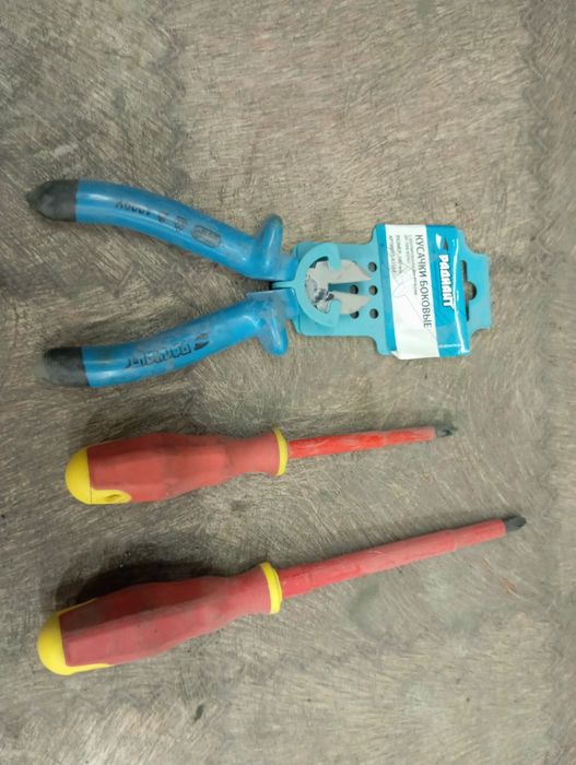 Отвёртки бокорезы новые