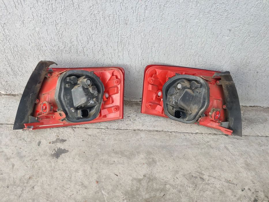 Stop Stopuri Lampa stanga dreapta haion aripa spate Seat EXEO Break 3R9945095A 96A