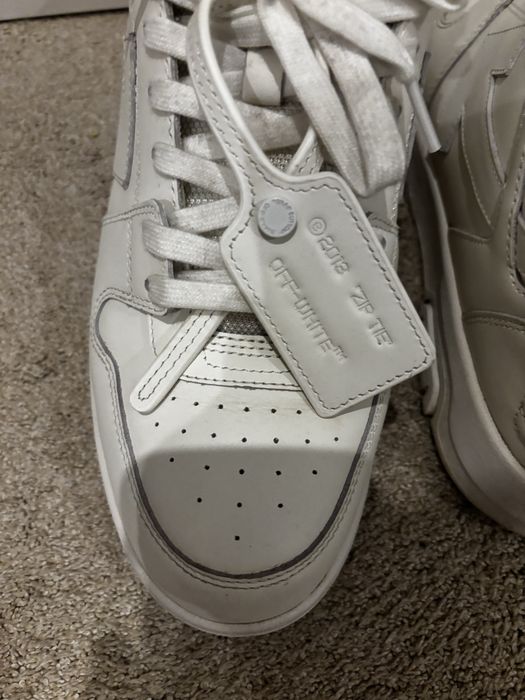 Off white Out of Office White