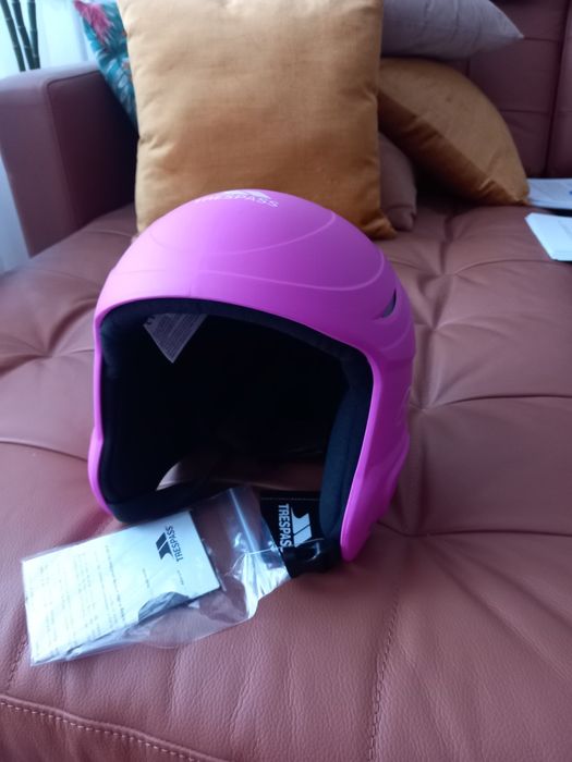 Casca ski noua, cu eticheta