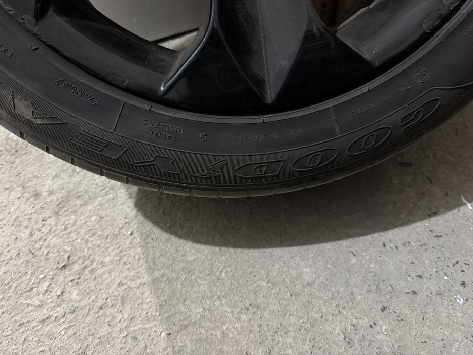 Летни гуми  и джанти 5.120.19 Goodyear 255 50 19
