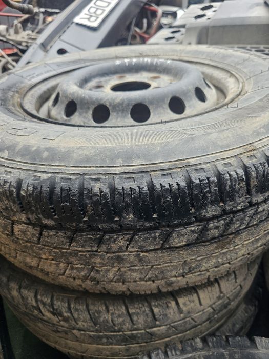 Roata janta si anvelopa Sprinter an 2004 225/70 R15