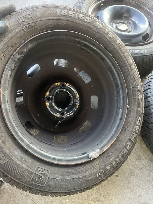 4 бр. метални джанти 15” 4x108 за Ford със зимни гуми
