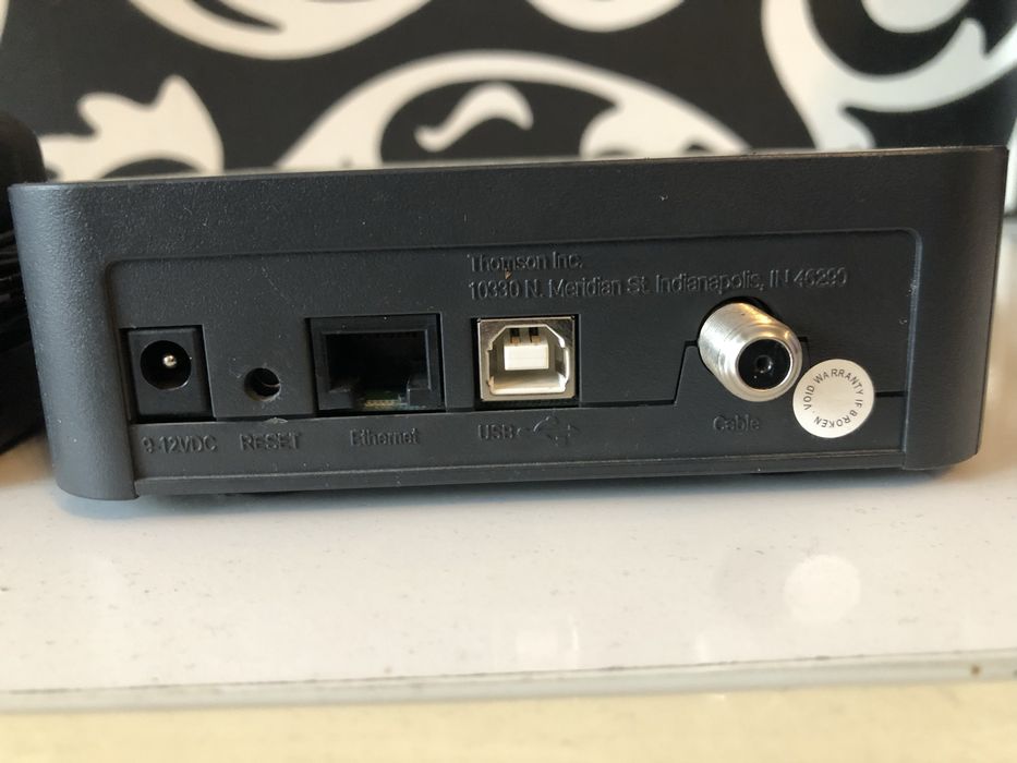 Modem dublu mod pentru cablu TV THOMSON MODEL: TCM-420