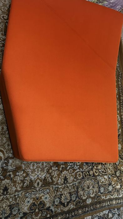 Два дивана для офиса