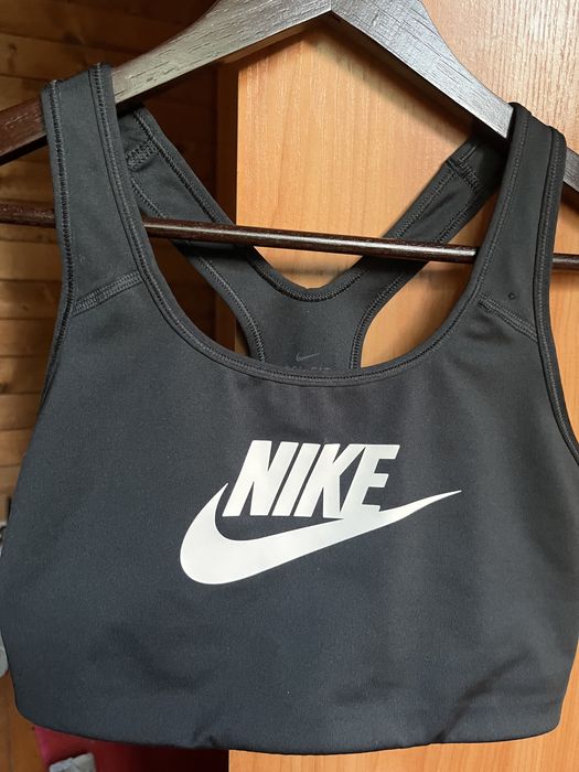 Спортно бюстие nike