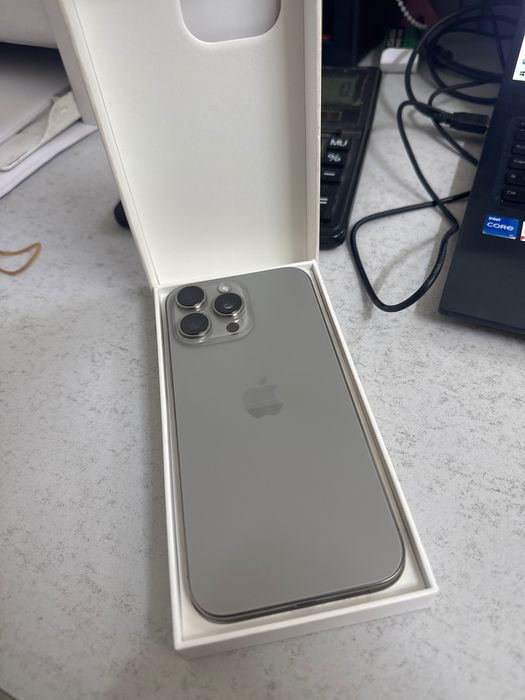 iPhone 16 pro max e sim , 256 gb