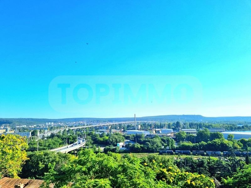 Продава се Двустаен апартамент в Варна, Погреби - 75 кв.м за 1467 €/кв.м - Снимка #3