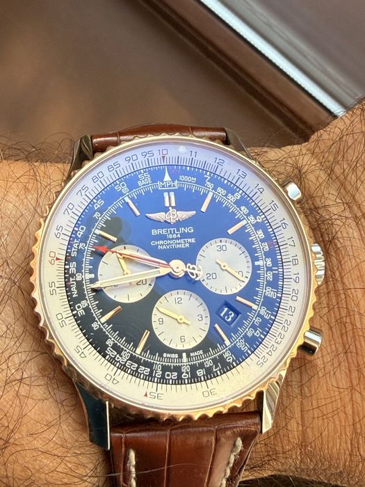 Breitling Navitimer 46 mm bezel rose gold 18 k inhouse B01
