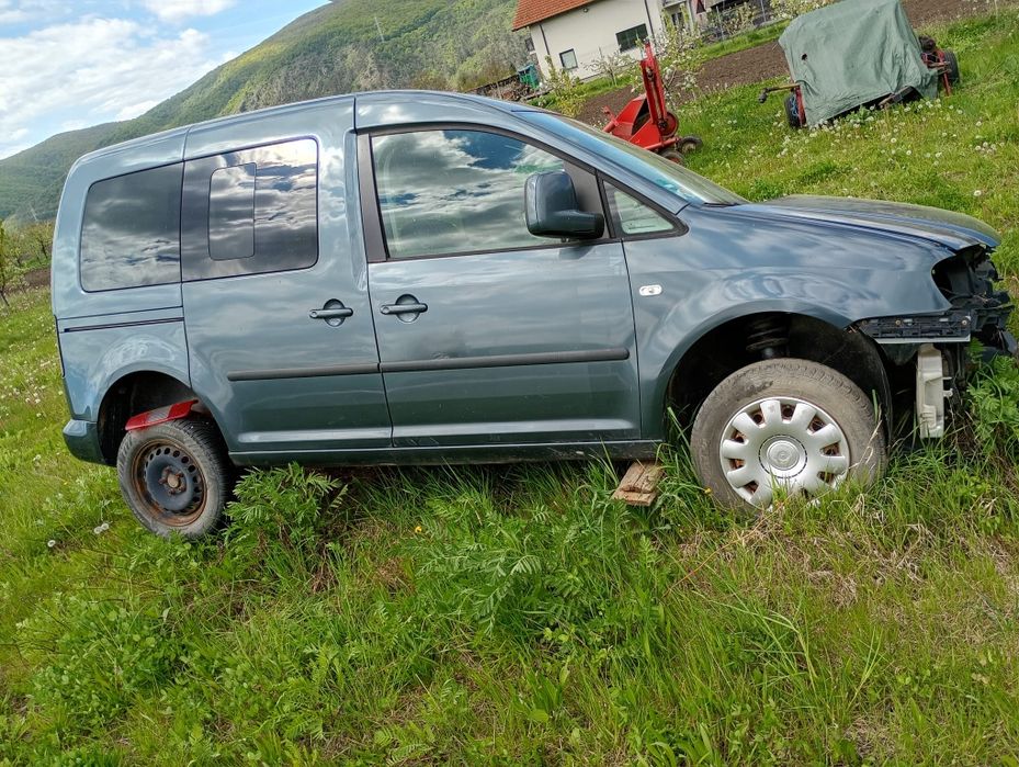 Cady avariat este de vinzare.