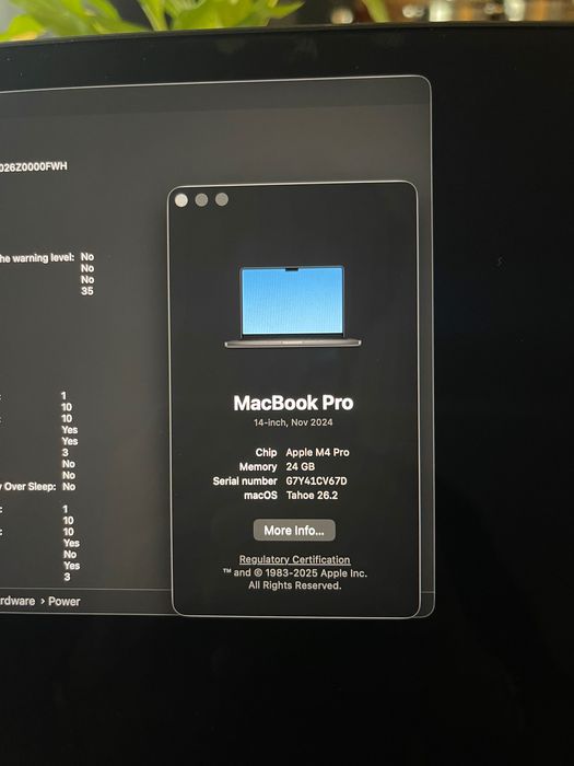 Macbook Pro M4 Pro chip 24GB RAM/512GB SSD