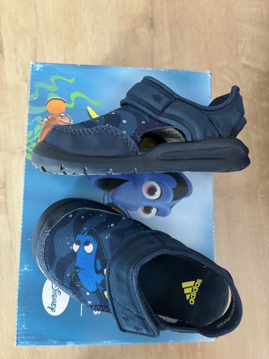 Сандали adidas , Кеды для мальчика