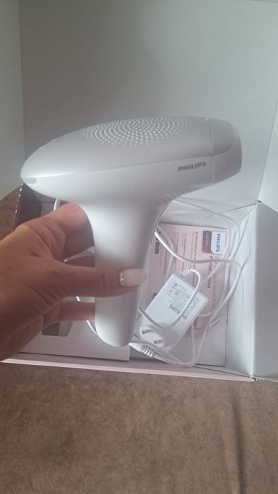 Фотоепилатит Philips Lumea