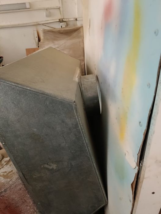 Продам вентиляционый вытяшку