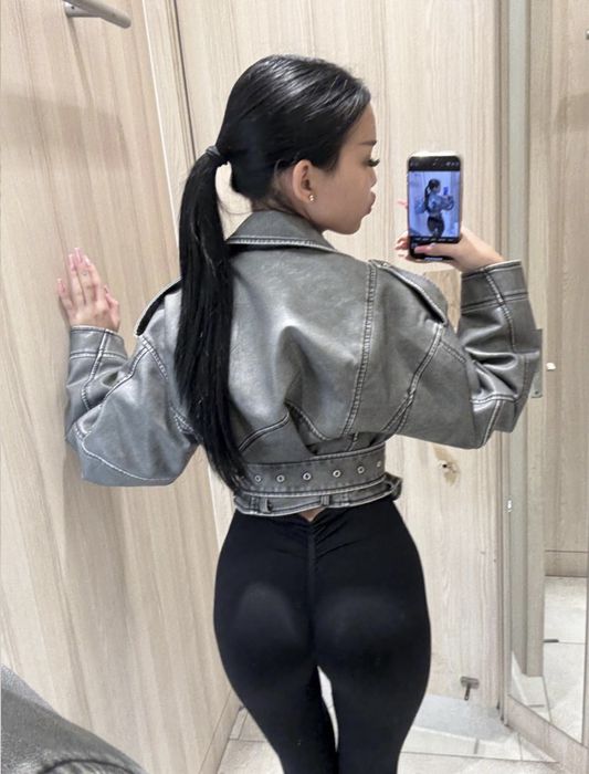 Кожаная куртка и жилет срочно продаю