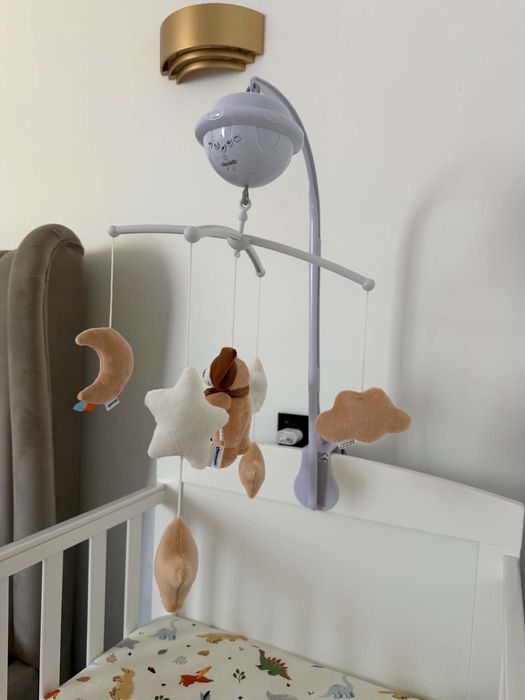 Carusel muzical pentru patut cu proiector Chipolino cu ursuleți