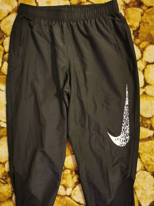 Pantaloni Slim Nike M adidas hoka asics  saucony salomon