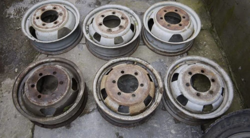 Продам диски на Газель