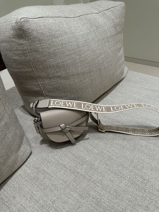 Сумка Loewe бежвая