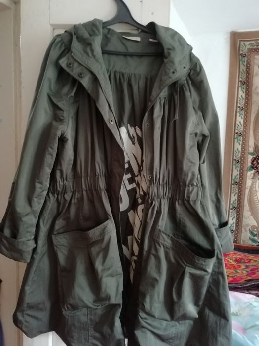 Продам женский плащ