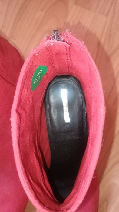 Botine cu toc Bershka