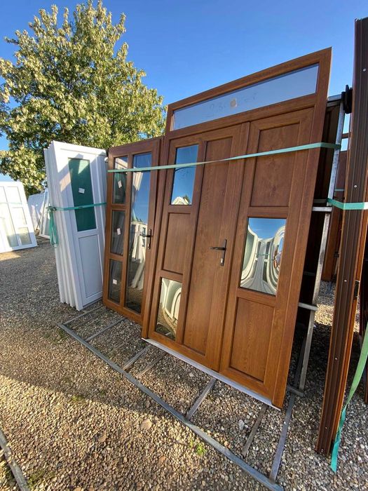 Usi sticla bombata noi stejar de la 2250 lei