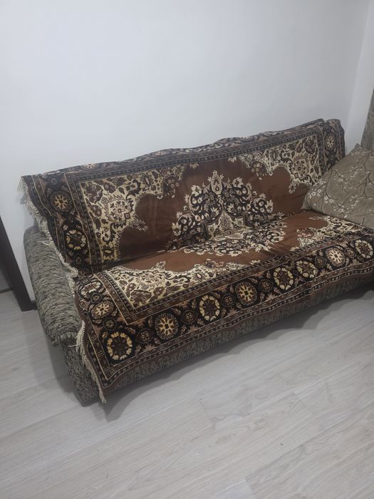 Продам диван и 2 кресла