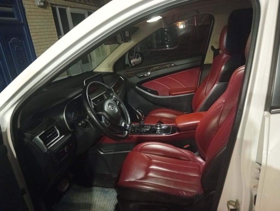 DFSK Glory 580 PRO srochno sotiladi