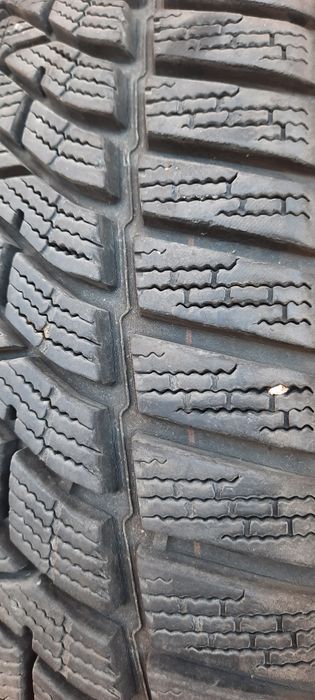2 броя зимни гуми 225 45 17 Dunlop dot23