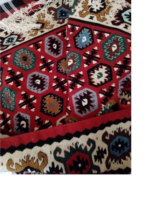 Автентичен чипровски килим, нов, модел бомбички