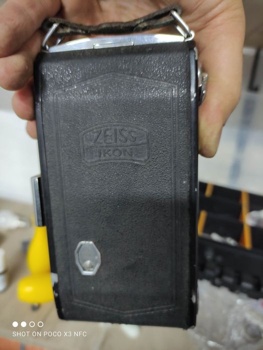 Много стар фотоапарат