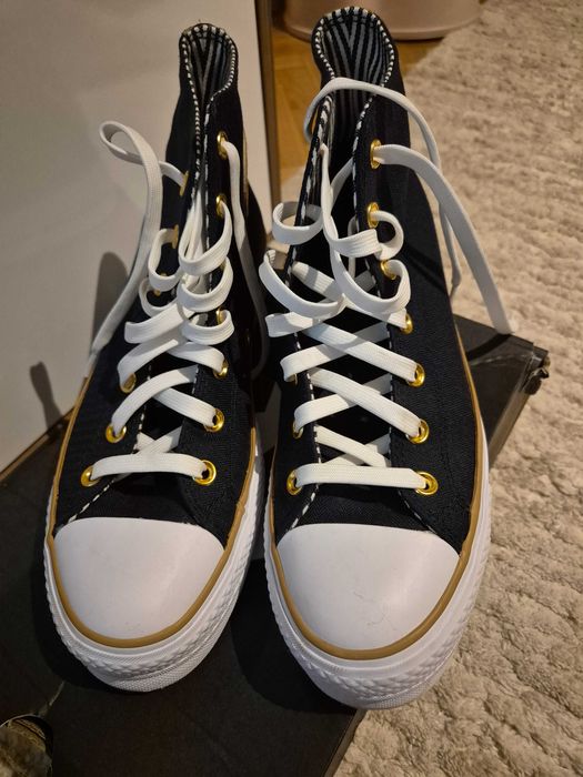 Дамски кецове Converse