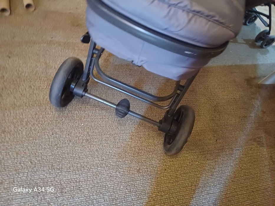 Бебешка количка Chipolino Milo