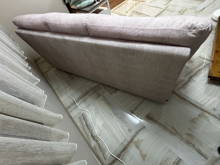 Продавам разтегателен диван