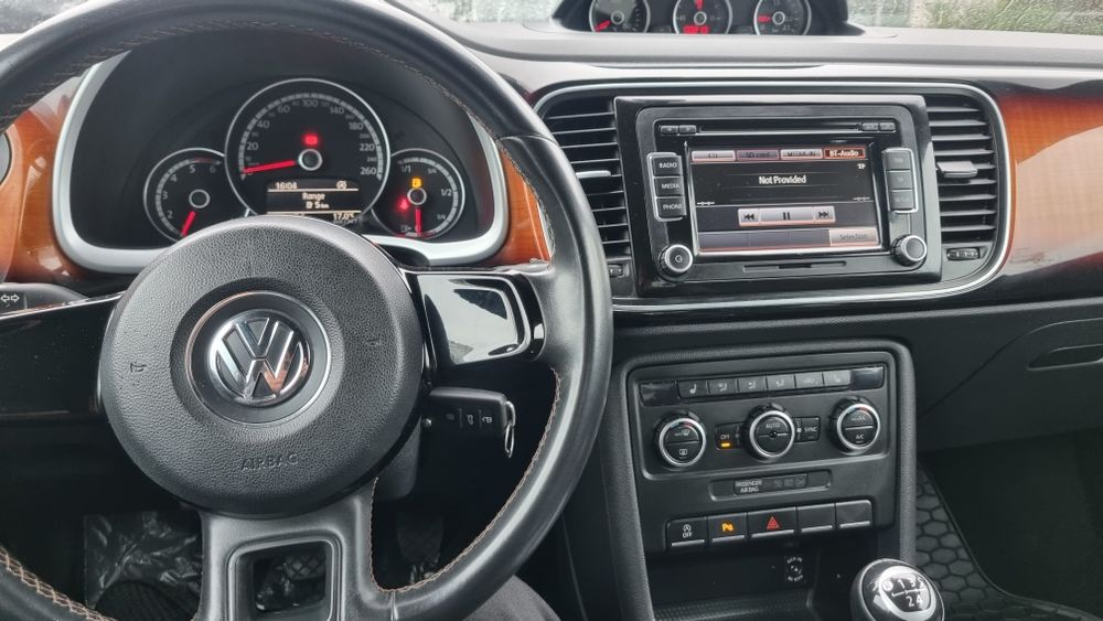 VOLKSWAGEN Beetle 2013 — imagine 5