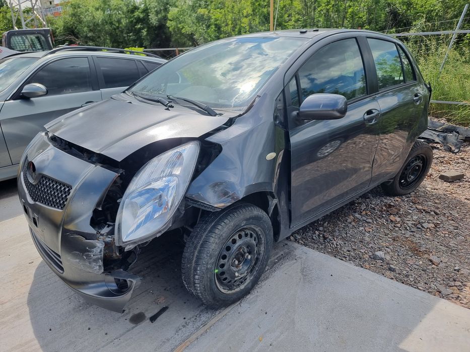 Toyota Yaris 1.3 VVTI  2009 На части Автоматик