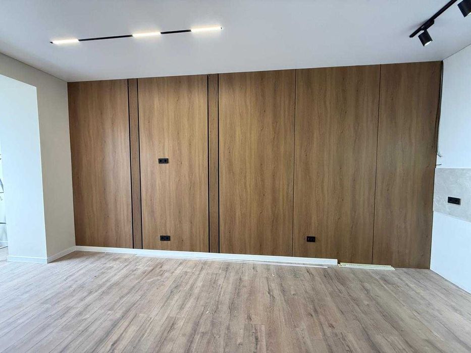 Продам евро 2 ком квартира РН Центр