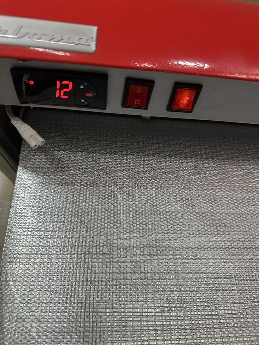 Холодильник витринный