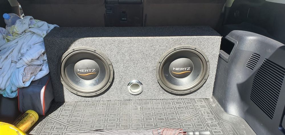 Продам сабвуфер. HERTZ
