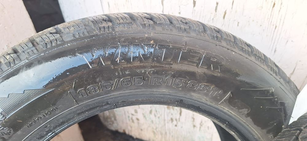 Anvelope iarna 185/65R15